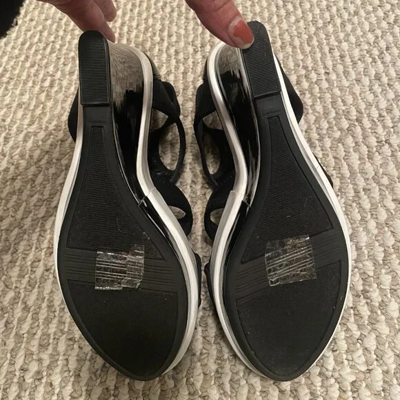 Simply Vera Vera Wang Black and White Platform Wedge Sandal (Size 9B) - Picture 4 of 8